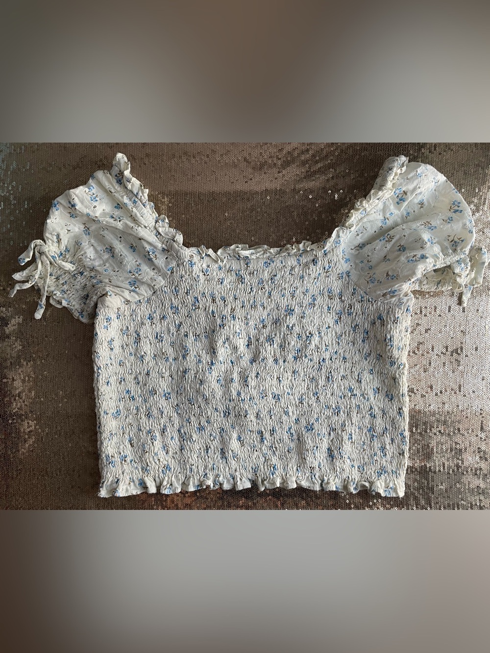 New   1. STATE   Eyelet Smocked Crop Top w/ Blue Floral Print & tie sleeves